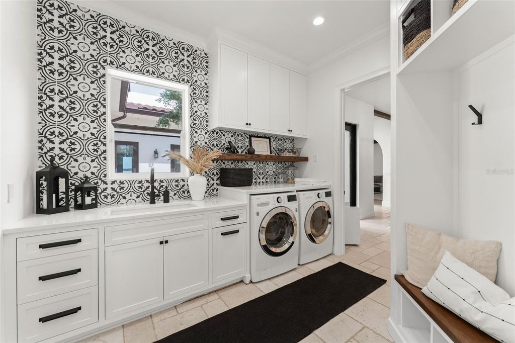 Image 55 of property listing at 10339 HART BRANCH CIRCLE, Orlando, FL 32832