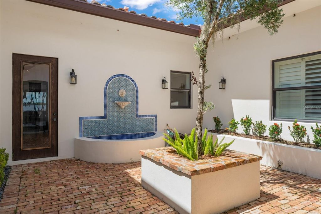 Image 59 of property listing at 10339 HART BRANCH CIRCLE, Orlando, FL 32832