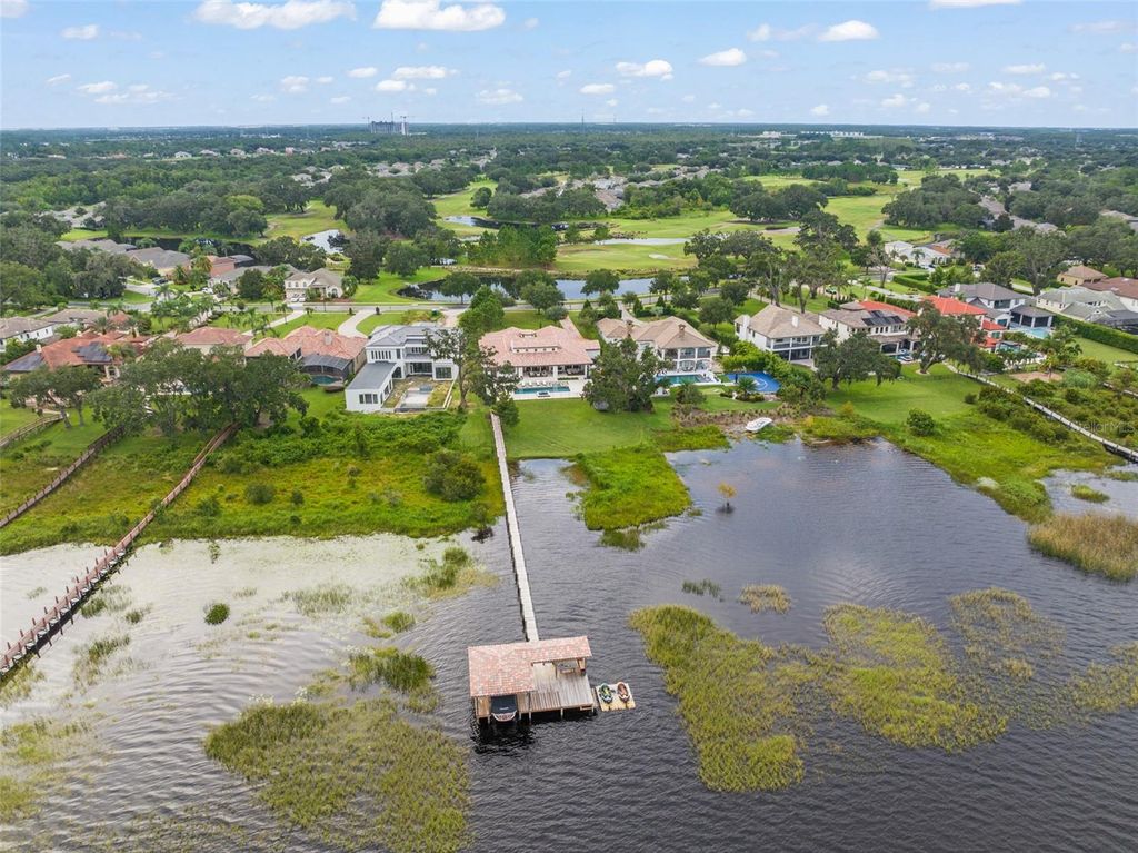 Image 81 of property listing at 10339 HART BRANCH CIRCLE, Orlando, FL 32832