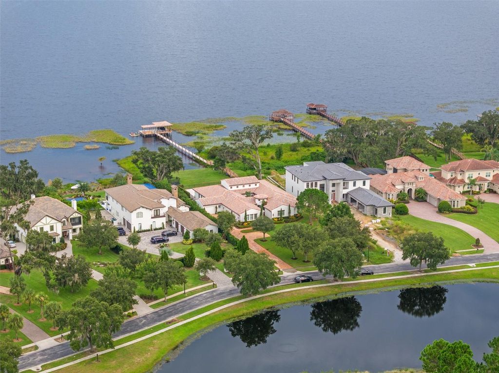 Image 82 of property listing at 10339 HART BRANCH CIRCLE, Orlando, FL 32832