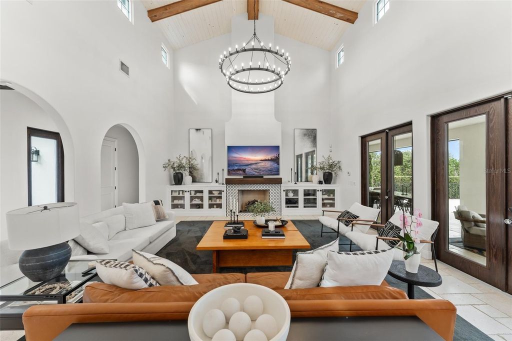 Image 10 of property listing at 10339 HART BRANCH CIRCLE, Orlando, FL 32832