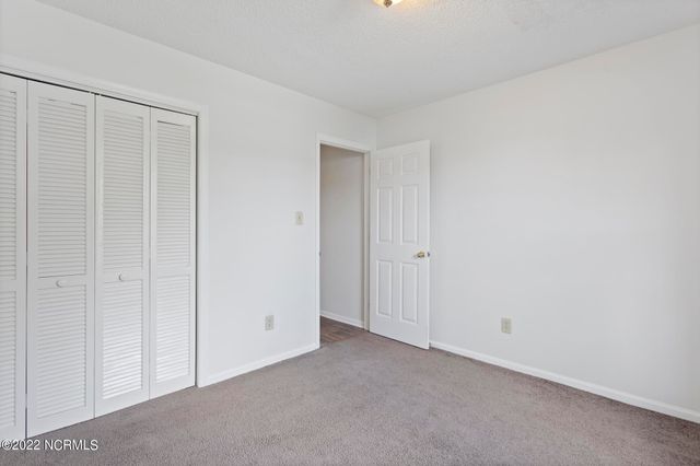 100 Creekview Drive, Jacksonville, NC 28540