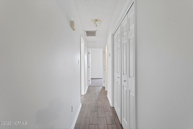 100 Creekview Drive, Jacksonville, NC 28540