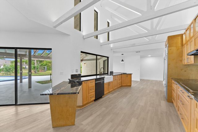 4120 NW 99th Avenue, Coral Springs, FL 33065