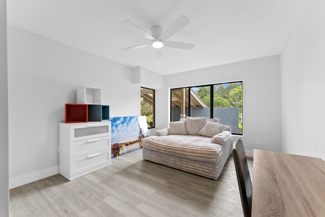 4120 NW 99th Avenue, Coral Springs, FL 33065