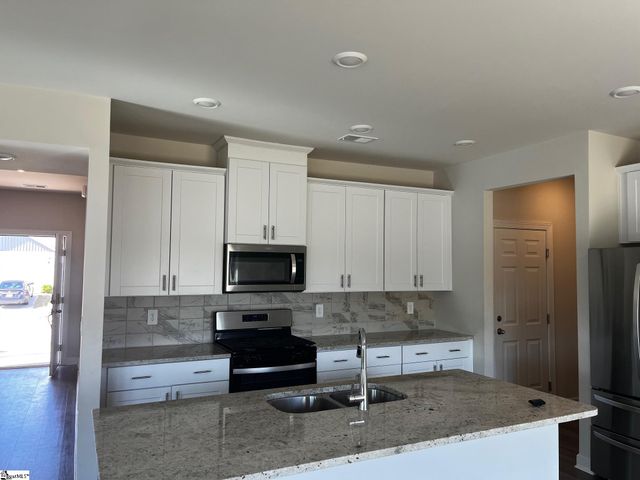 140 Lavinia Circle, Duncan, SC 29334