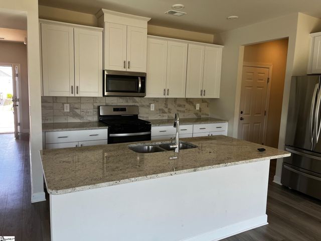 140 Lavinia Circle, Duncan, SC 29334