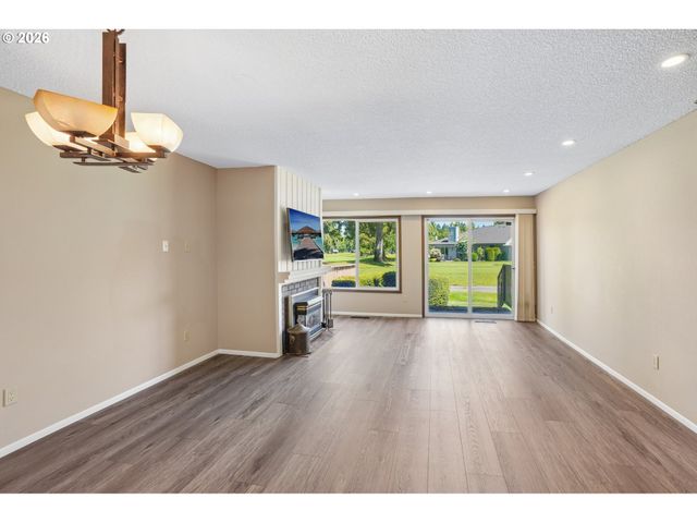 8455 Sw LAFAYETTE Way Ground, Wilsonville, OR 97070