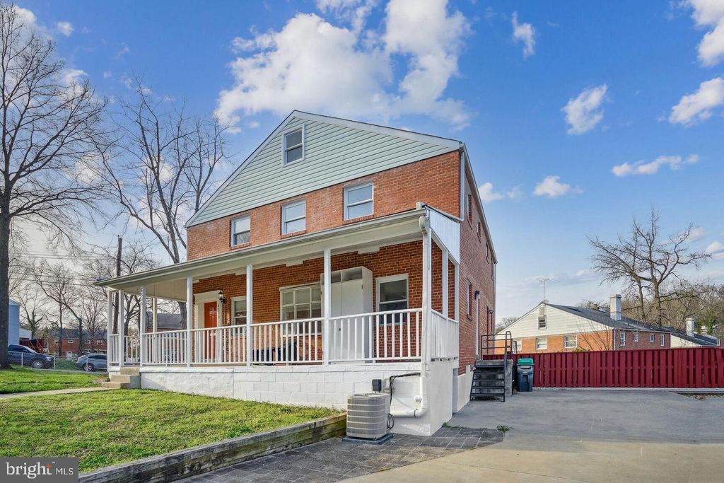 6300 LONGFELLOW ST, Riverdale, MD 20737