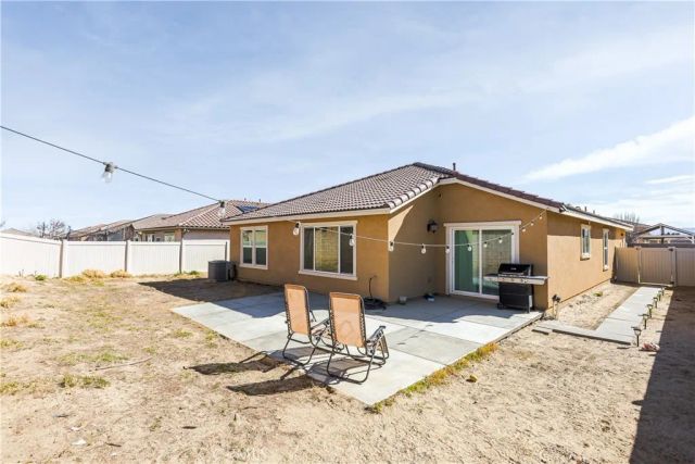 3613 Garnet Lane, Lancaster, CA 93535