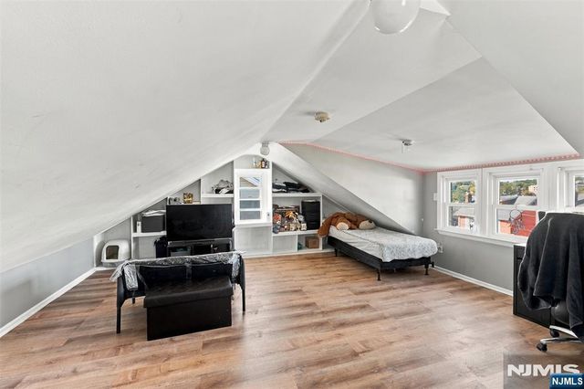 18 Newell Place, North Arlington, NJ 07031