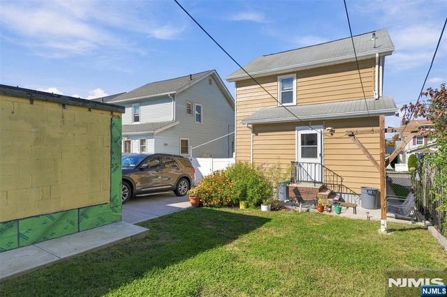 18 Newell Place, North Arlington, NJ 07031