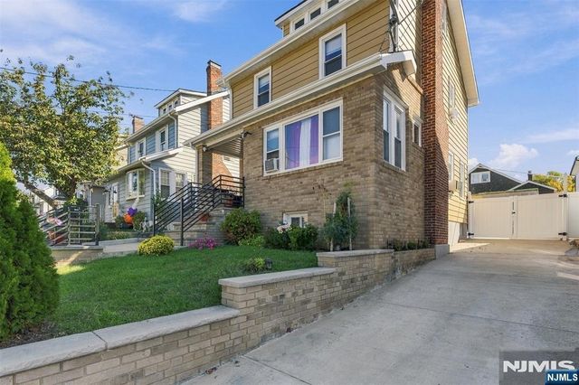 18 Newell Place, North Arlington, NJ 07031
