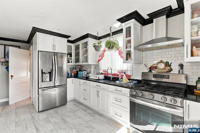 18 Newell Place, North Arlington, NJ 07031