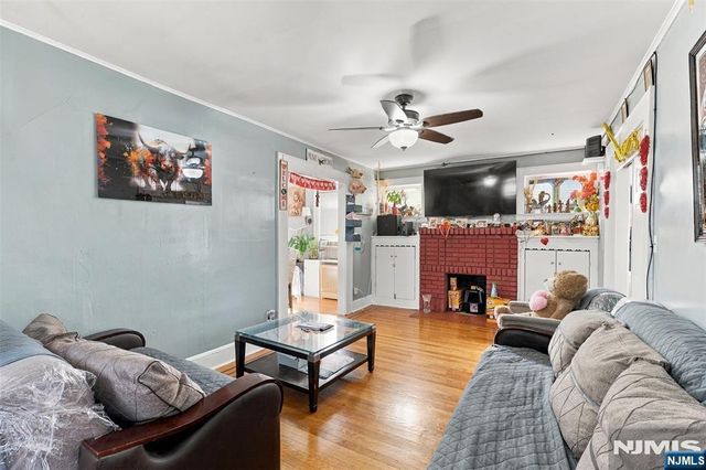 18 Newell Place, North Arlington, NJ 07031