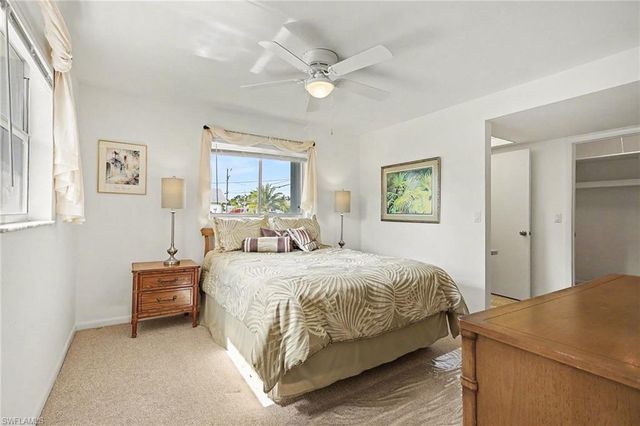 502 SE 32nd ST, Cape Coral, FL 33904