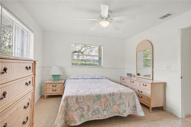 502 SE 32nd ST, Cape Coral, FL 33904