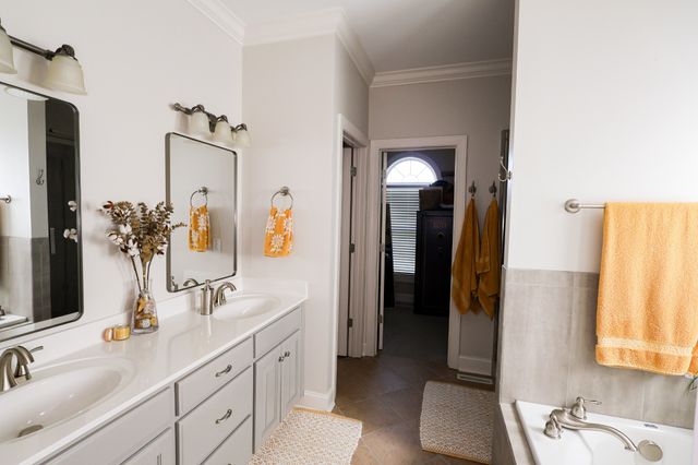 4010 Windsong Trl, Greenbrier, TN 37073