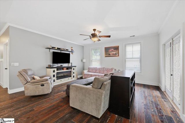 1601 E Saluda Lake Road, Greenville, SC 29611