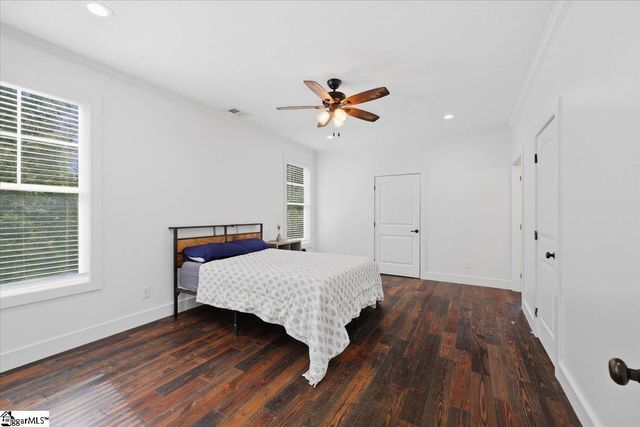 1601 E Saluda Lake Road, Greenville, SC 29611