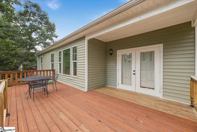 1601 E Saluda Lake Road, Greenville, SC 29611