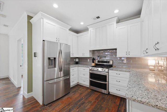 1601 E Saluda Lake Road, Greenville, SC 29611