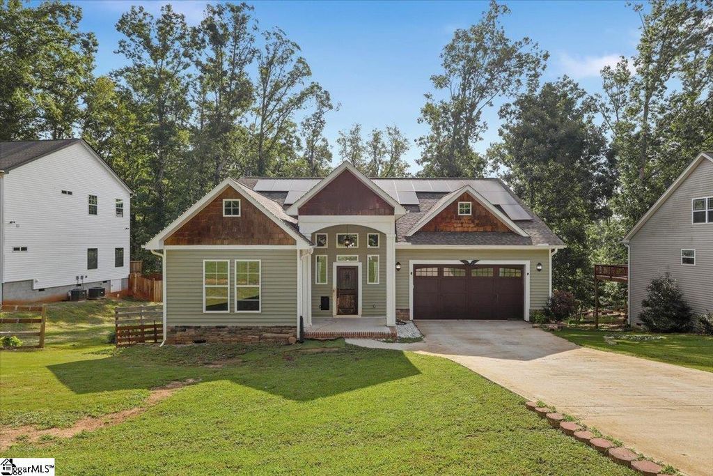 1601 E Saluda Lake Road, Greenville, SC 29611