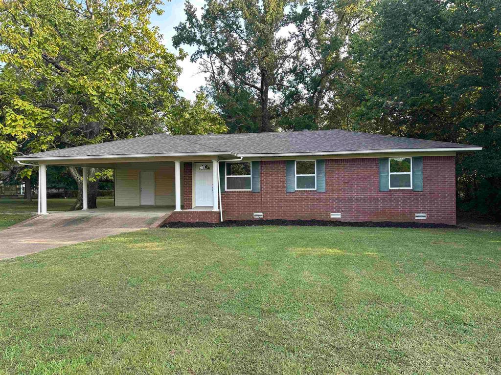 1805 Pine Bluff Street, Malvern, AR 72104