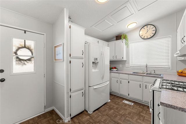 7717 Church Avenue 62, Highland, CA 92346