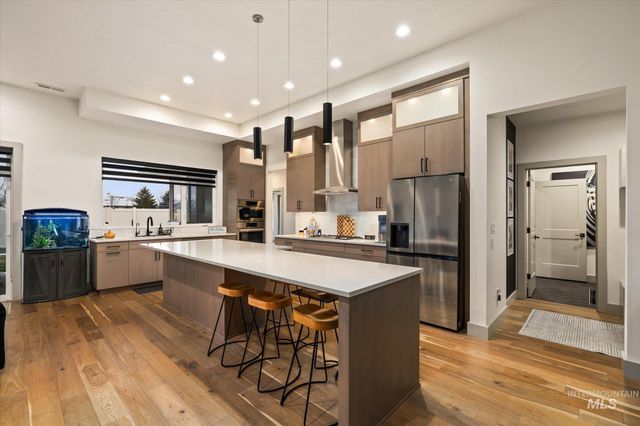 2250 Steichen Way, Meridian, ID 83642