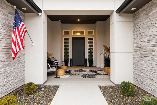 2250 Steichen Way, Meridian, ID 83642