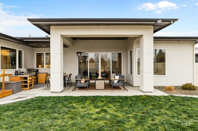 2250 Steichen Way, Meridian, ID 83642