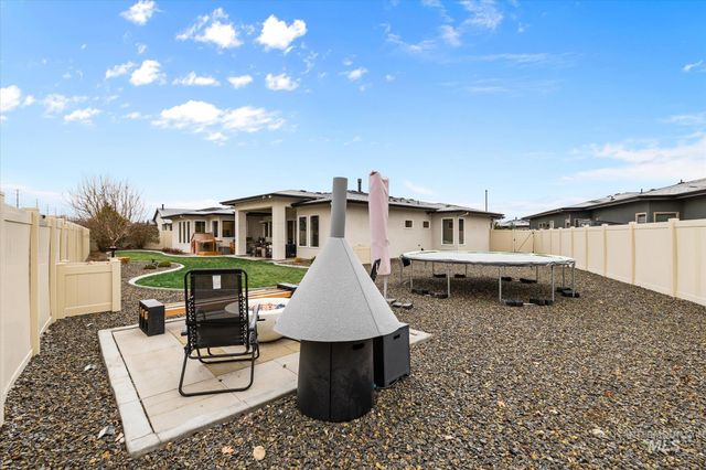 2250 Steichen Way, Meridian, ID 83642