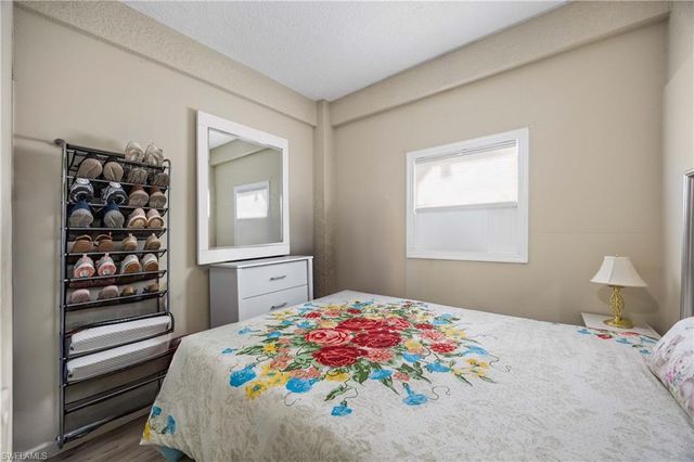 360 18th ST NE, Naples, FL 34120