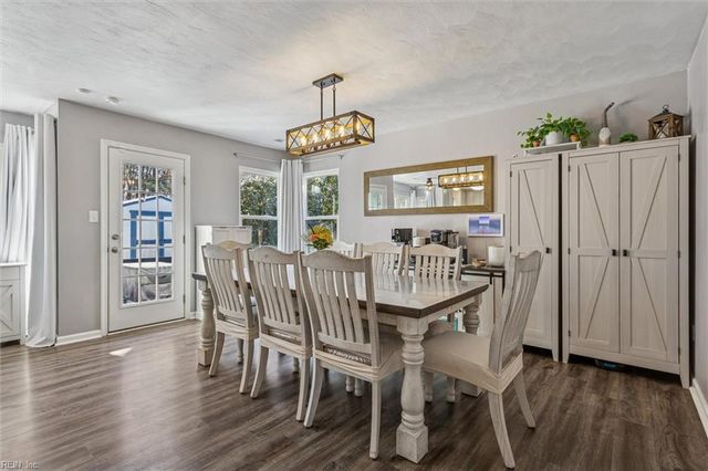 113 Vivian CT, Yorktown, VA 23690