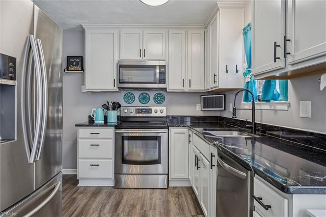 113 Vivian CT, Yorktown, VA 23690