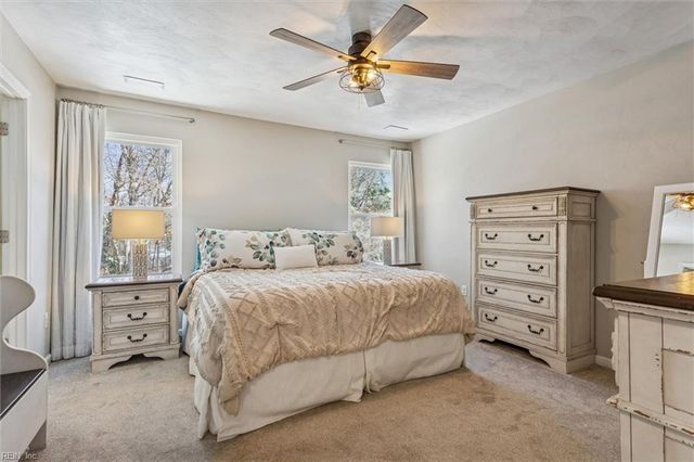 113 Vivian CT, Yorktown, VA 23690