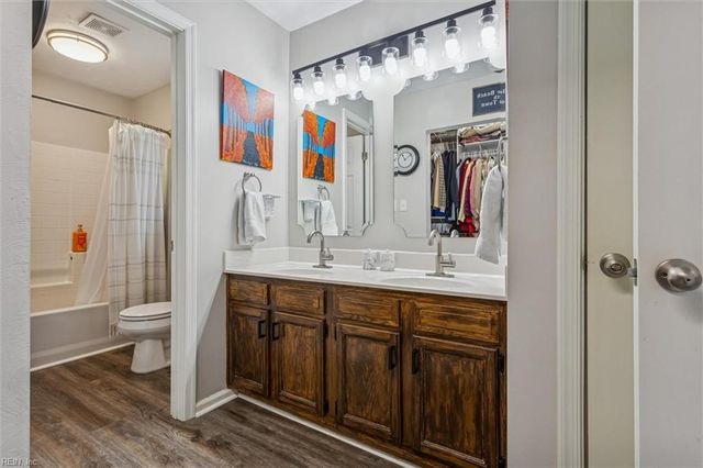 113 Vivian CT, Yorktown, VA 23690