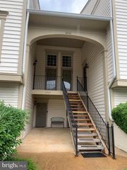 8202 WINSTEAD PL #202, Manassas, VA 20109