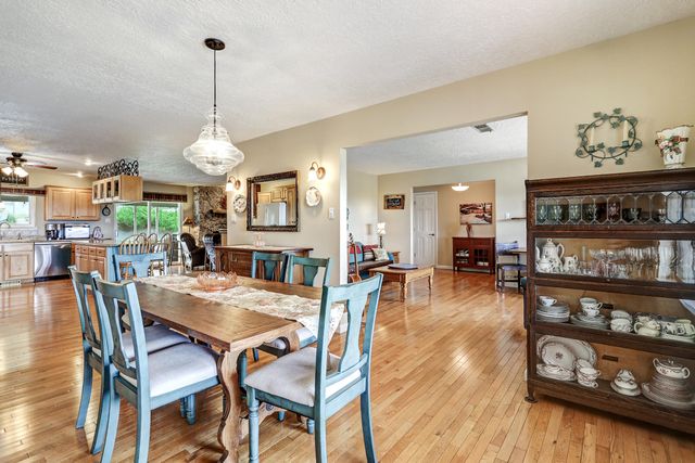 528 Turner Drive NE, Albuquerque, NM 87123
