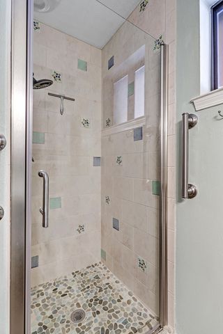 528 Turner Drive NE, Albuquerque, NM 87123