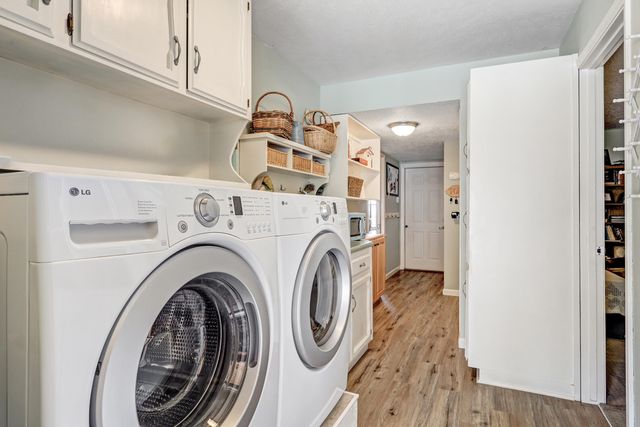 528 Turner Drive NE, Albuquerque, NM 87123
