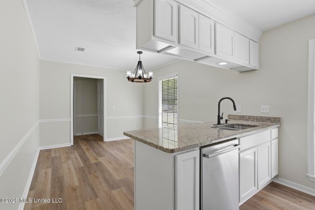 312 Helmsley Drive, Brandon, MS 39047