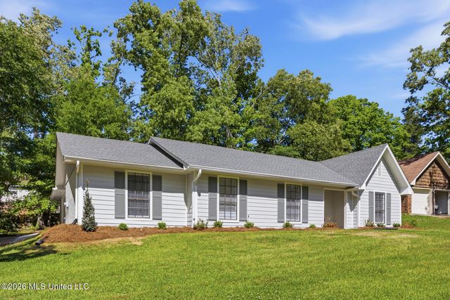312 Helmsley Drive, Brandon, MS 39047