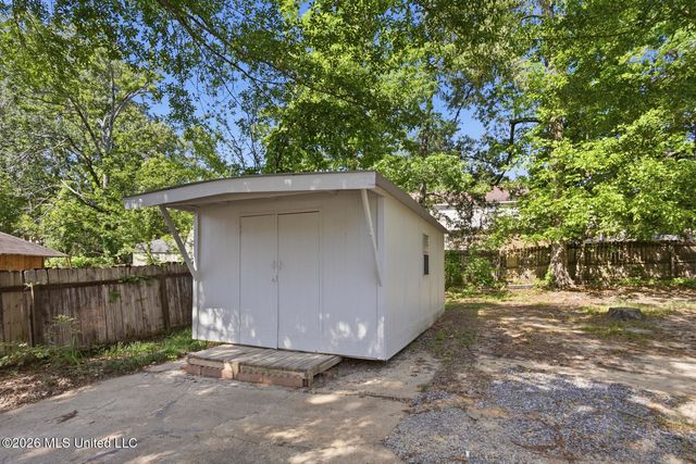 312 Helmsley Drive, Brandon, MS 39047