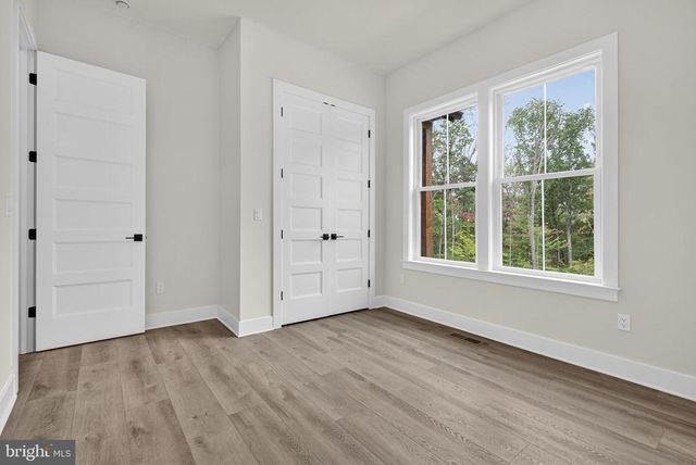 5355 HILLSIDE DR, Warrenton, VA 20187