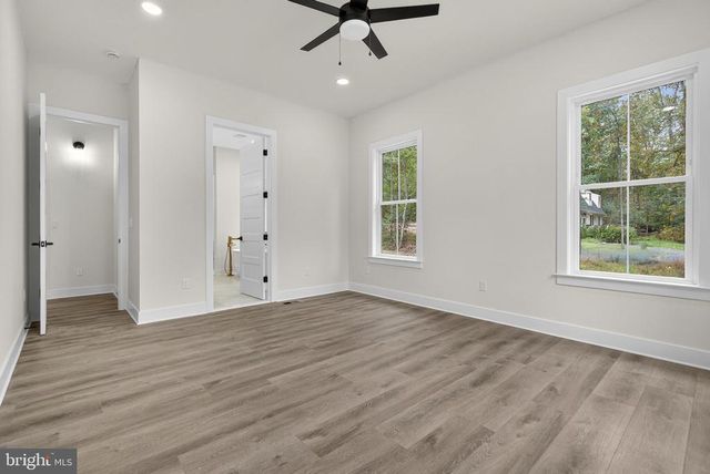 5355 HILLSIDE DR, Warrenton, VA 20187