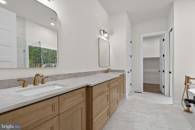 5355 HILLSIDE DR, Warrenton, VA 20187