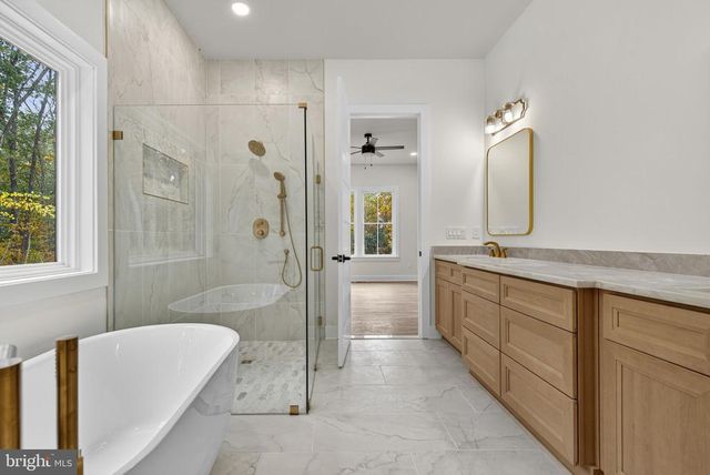 5355 HILLSIDE DR, Warrenton, VA 20187