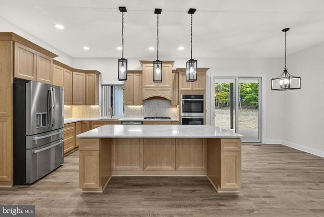 5355 HILLSIDE DR, Warrenton, VA 20187